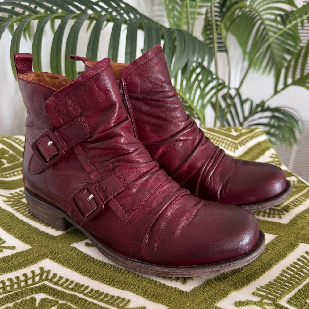 Miz Mooz  “Legacy” Burgundy Leather Ankle Boots with Buckles Size 8 - Picture 2 of 9